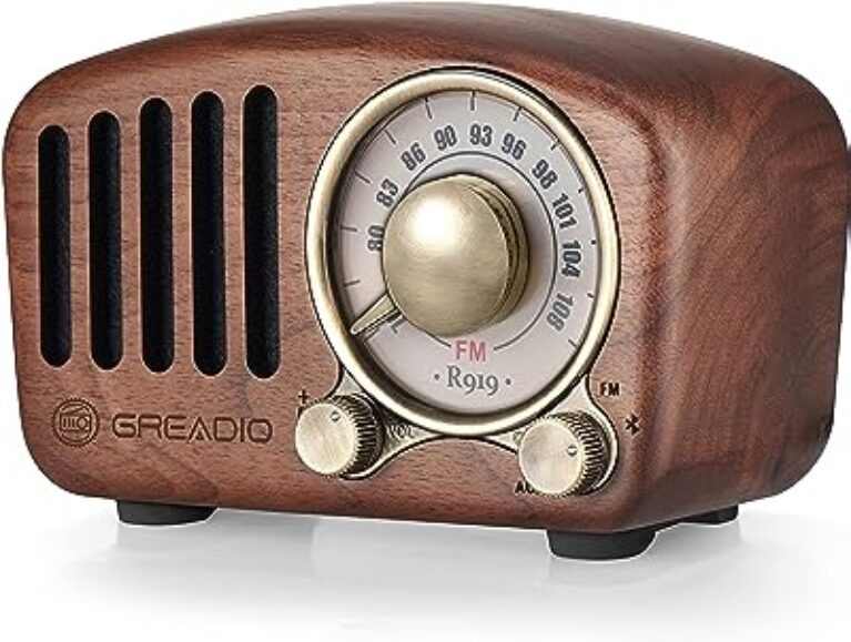 Greadio Vintage Walnut FM Radio